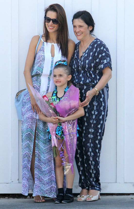 Mama tej ślicznotki właśnie pęka z dumy (FOTO)