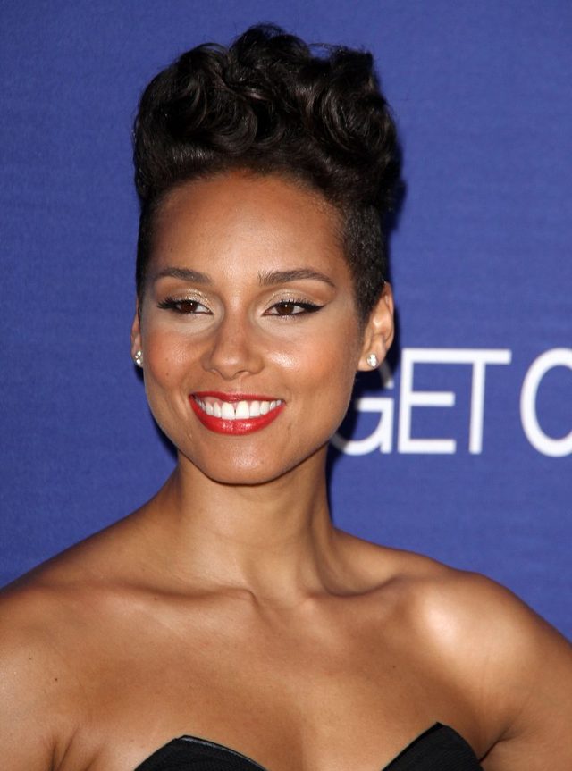 SZOK? Alicia Keys pokazuje się bez makijażu i zapowiada, że tak będzie ZAWSZE