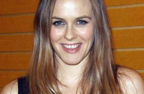 46-letnia Alicia Silverstone pozuje nago, „zarzekałam się, że nigdy tego nie zrobię”