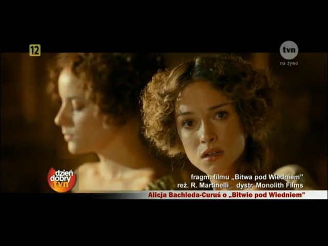 Jesienna Alicja Bachleda-Curuś w Krakowie (FOTO) Jesienna Alicja Bachleda-Curuś w Krakowie (FOTO)