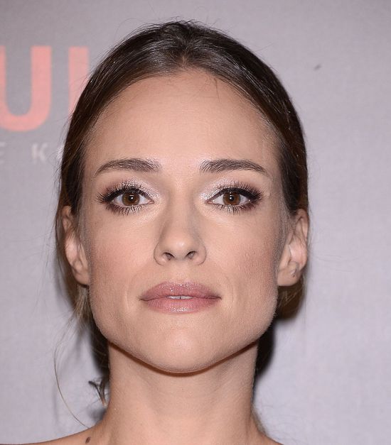 Kolor szminki a typ urody, czyli jak gwiazdy dobierają odcień pomadki