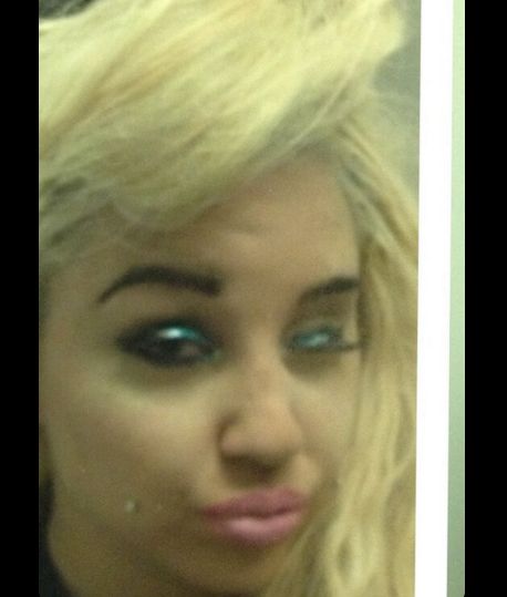 Ashley Benson nabija się z Amandy Bynes (FOTO)  