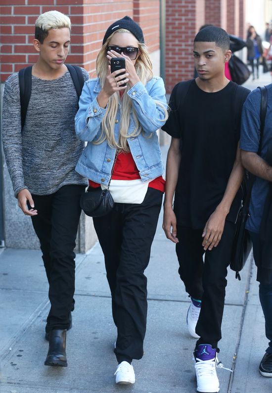 Amanda Bynes ZARĘCZONA? (FOTO) Amanda Bynes ZARĘCZONA? (FOTO)