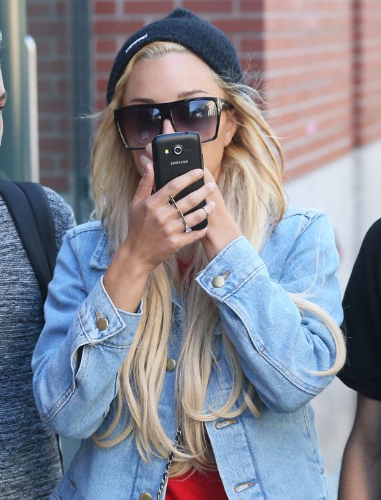 Amanda Bynes ZARĘCZONA? (FOTO) Amanda Bynes ZARĘCZONA? (FOTO)