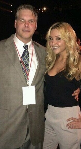 Amanda Bynes coraz okrąglejsza (FOTO)