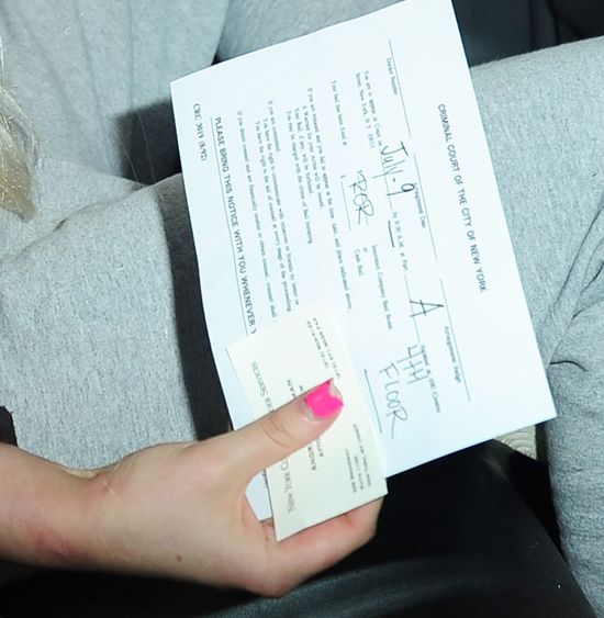 Amanda Bynes wychodzi z aresztu (FOTO) Amanda Bynes wychodzi z aresztu (FOTO)