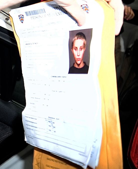 Amanda Bynes wychodzi z aresztu (FOTO) Amanda Bynes wychodzi z aresztu (FOTO)