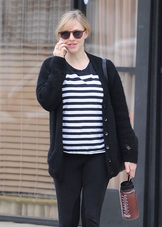 Dopiero co ogłosiła, że jest w ciąży. Teraz pokazuje SPORY brzuszek Dopiero co ogłosiła, że jest w ciąży. Teraz pokazuje SPORY brzuszek