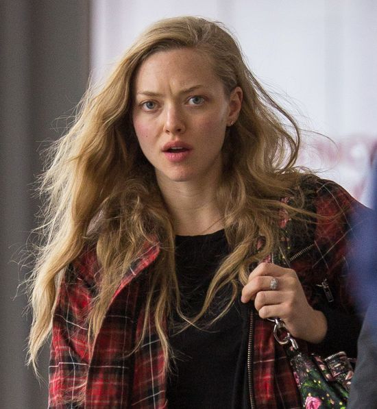 Amanda Seyfried wściekła na paparazzi (FOTO) Amanda Seyfried wściekła na paparazzi (FOTO)