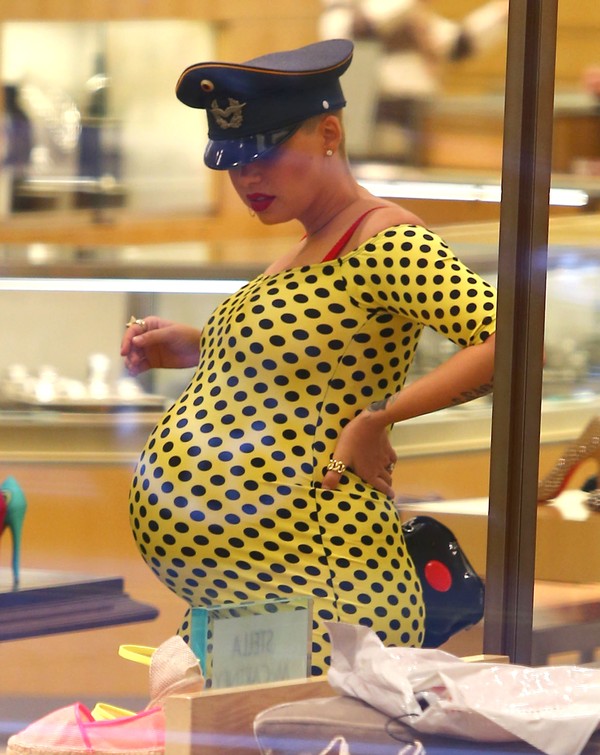 Kim może tylko pomarzyć o figurze Amber Rose (FOTO)