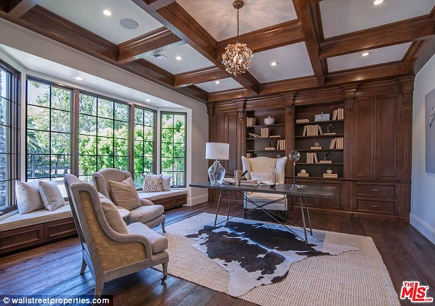 Amber Rose kupiła ogromną willę! (FOTO) Amber Rose kupiła ogromną willę! (FOTO)