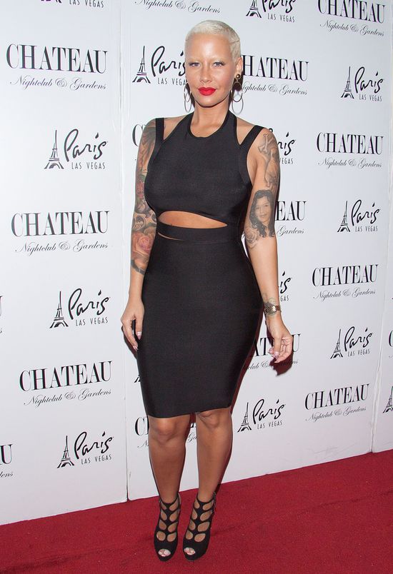 Amber Rose usunie tatuaż z twarzą Wiza? (FOTO) Amber Rose usunie tatuaż z twarzą Wiza? (FOTO)