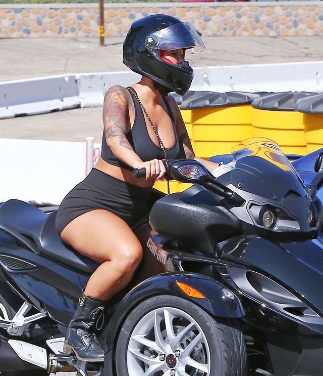 Amber Rose chce spowodować wypadek samochodowy? Amber Rose chce spowodować wypadek samochodowy?