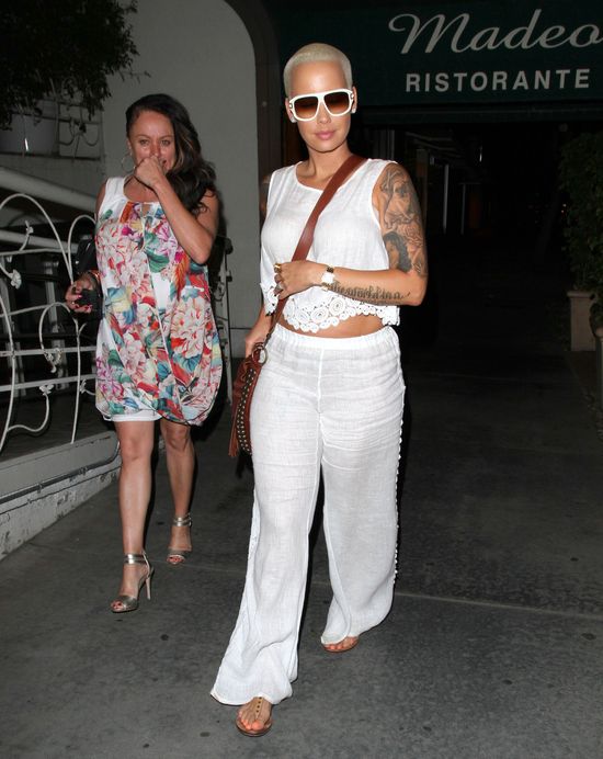 Amber Rose pokazała brzuch (FOTO) Amber Rose pokazała brzuch (FOTO)