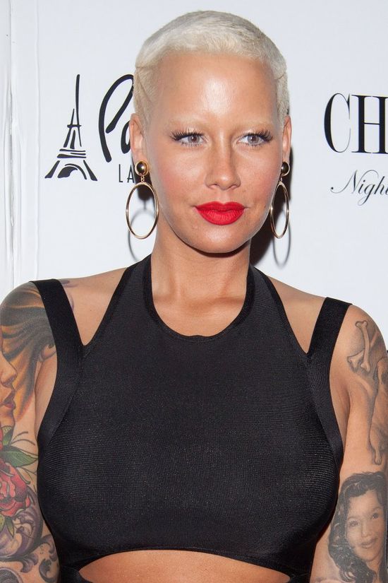 Amber Rose nie powinna wychodzić z domu bez brwi Amber Rose nie powinna wychodzić z domu bez brwi