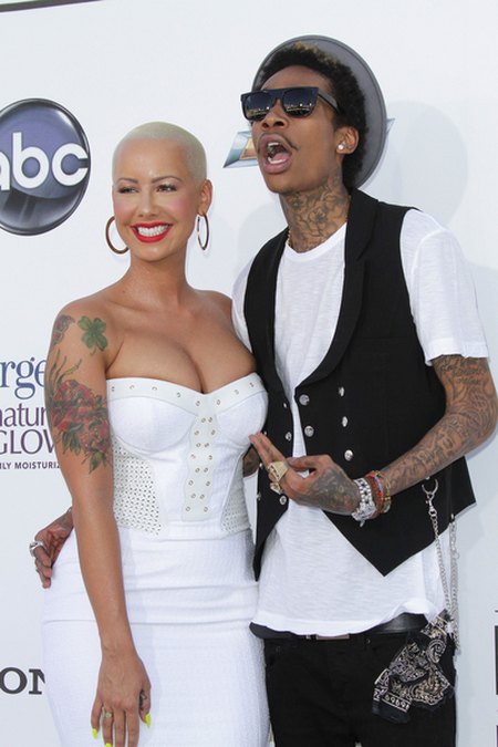 Jej były chłopak szaleje teraz z Kim Kardahian (FOTO) Jej były chłopak szaleje teraz z Kim Kardahian (FOTO)