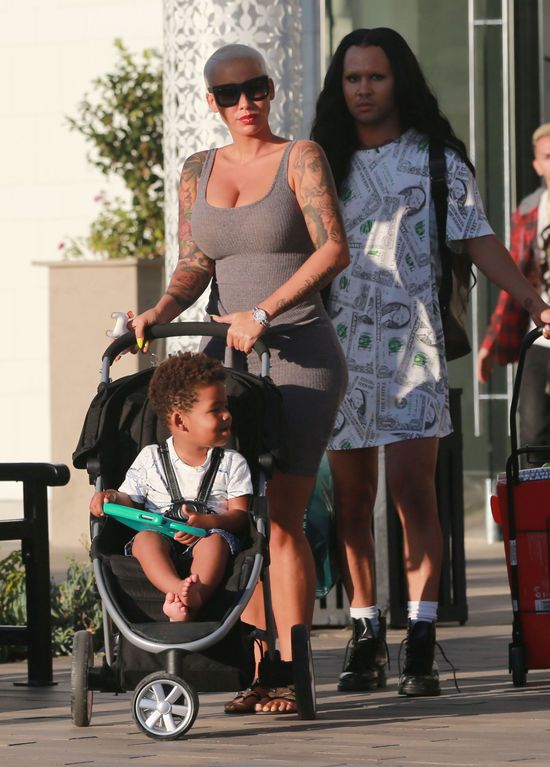 Amber Rose jak przykładna mama (FOTO) Amber Rose jak przykładna mama (FOTO)