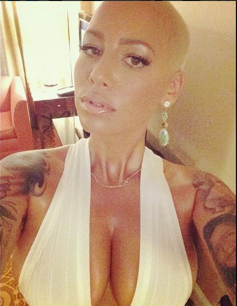 Jej mężowi cellulit zdecydowanie nie przeszkadza (FOTO) Jej mężowi cellulit zdecydowanie nie przeszkadza (FOTO)