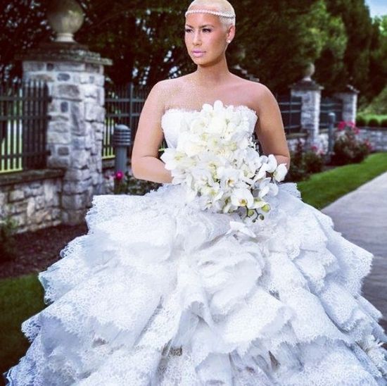 Amber Rose W KOŃCU pokazała zdjęcia ze ślubu (FOTO)