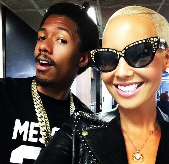 Nie zgadniecie, kto wyglądał tak w dzieciństwie! (FOTO)