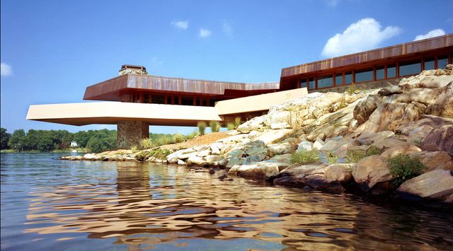 Angelina Jolie kupiła Bradowi wyspę w kształcie serca!