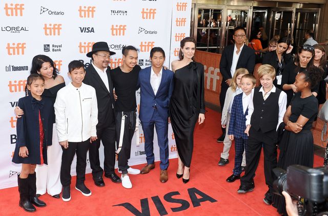 Brad Pitt apeluje, by Angelina przemyślała tą ważną kwestię wychowawczą Brad Pitt apeluje, by Angelina przemyślała tą ważną kwestię wychowawczą