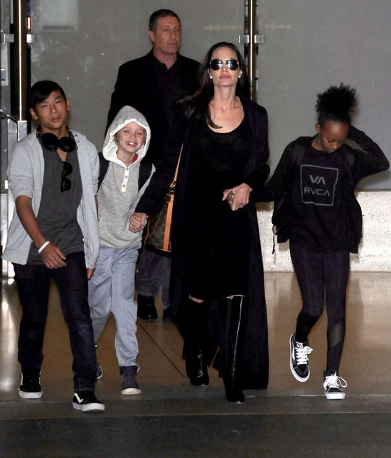 Angelina z dzieciakami jak zawsze wzbudzili zainteresowanie 
