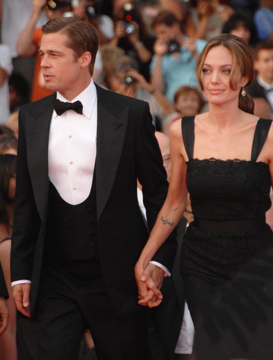 Brad Pitt zafundował Angelinie Jolie PRAWDZIWE PIEKŁO Brad Pitt zafundował Angelinie Jolie PRAWDZIWE PIEKŁO