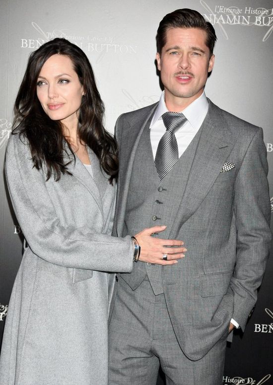 Czym kierowała się Angelina Jolie wymyślając TE kłamstwa? Czym kierowała się Angelina Jolie wymyślając TE kłamstwa?