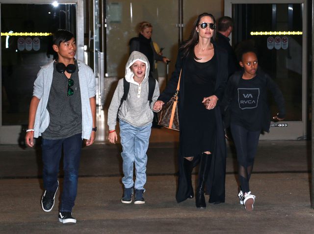 Angelina z dzieciakami jak zawsze wzbudzili zainteresowanie 