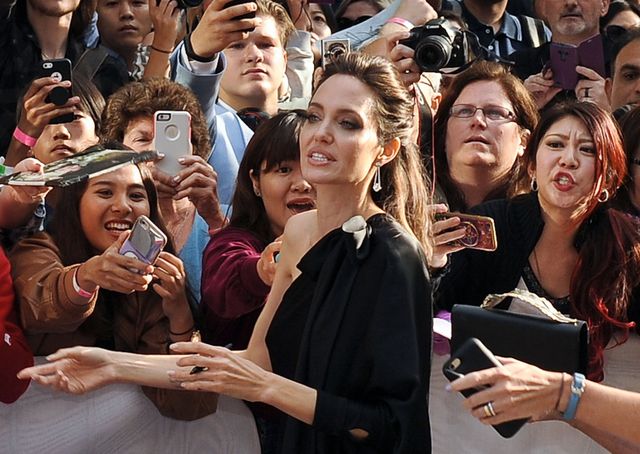 Ekspert od mowy ciała zauważył to u Angeliny Jolie (ZDJĘCIA)