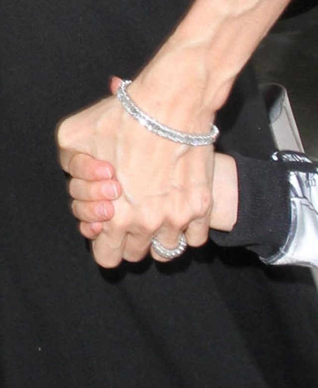 Czy Angelina Jolie wygląda, jakby umierała?