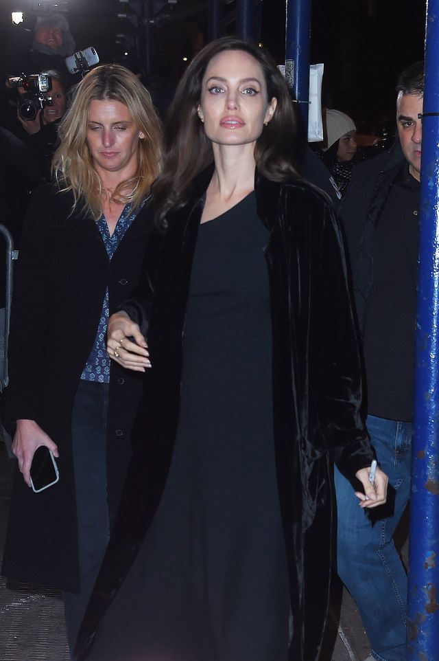 Angelina Jolie BEZ PHOTOSHOPA - jak wygląda naprawdę? (ZDJĘCIA) Angelina Jolie BEZ PHOTOSHOPA - jak wygląda naprawdę? (ZDJĘCIA)