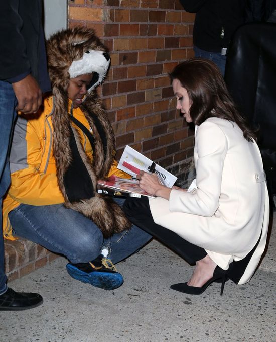 Nie takiego zachowania spodziewalibyście się po Jolie