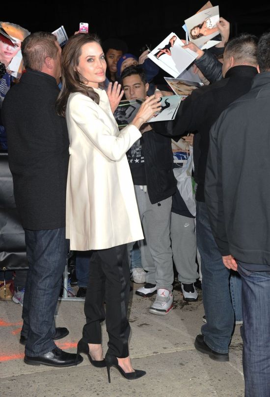 Nie takiego zachowania spodziewalibyście się po Jolie