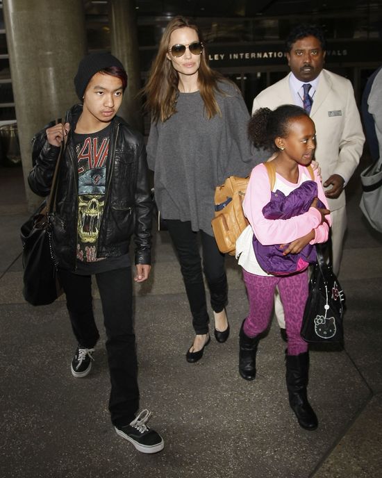 Angelina Jolie do innych sławnych mam: Przestańcie narzekać! Angelina Jolie do innych sławnych mam: Przestańcie narzekać!