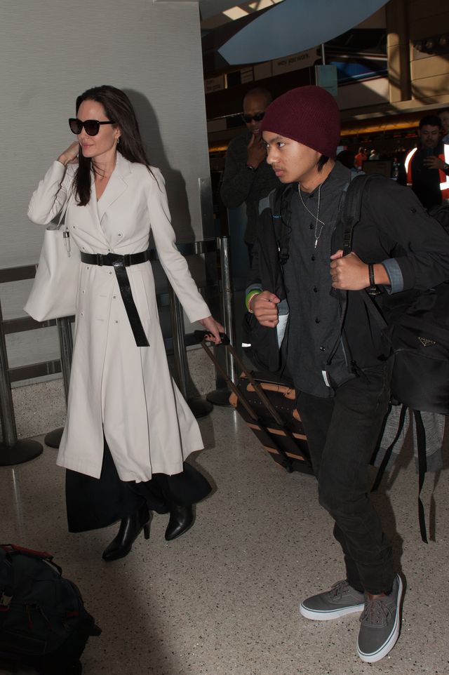 Będziecie zaskoczeni tym, gdzie zrobiła świąteczne zakupy Angelina Jolie Będziecie zaskoczeni tym, gdzie zrobiła świąteczne zakupy Angelina Jolie