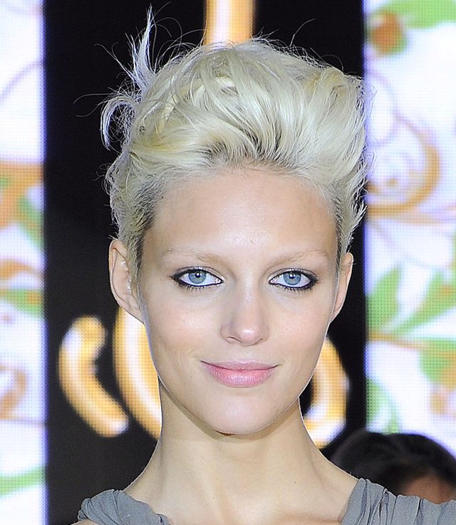 Anja Rubik ścięła włosy (Instagram) Anja Rubik ścięła włosy (Instagram)