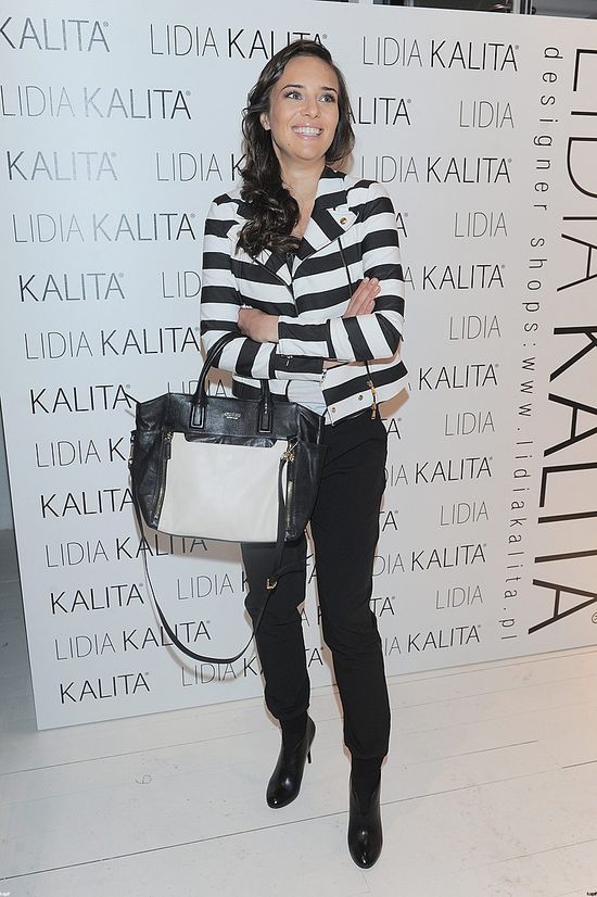 Anna Czartoryska pokazuje brzuszek na salonach (FOTO)