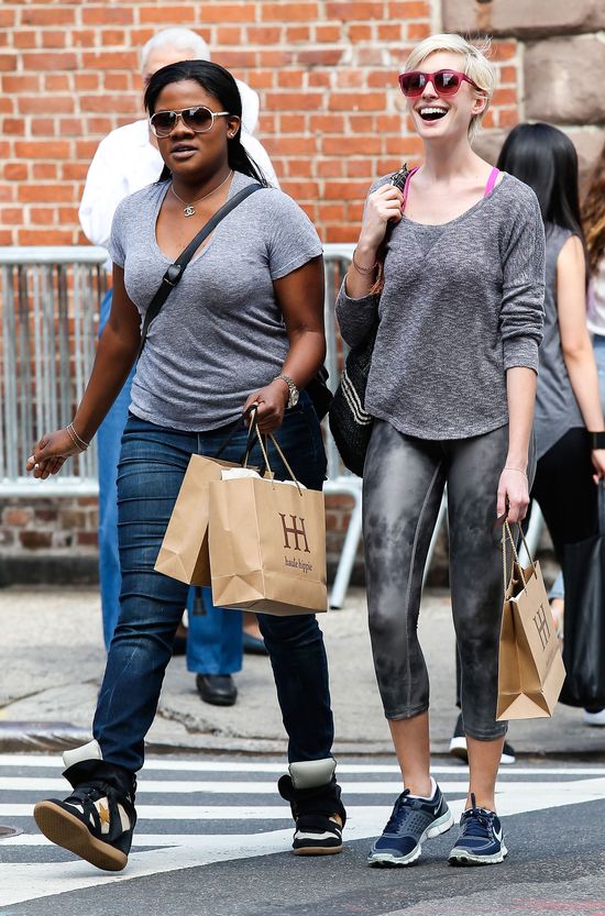 Anna Hathaway - roześmiana blondynka Anna Hathaway - roześmiana blondynka