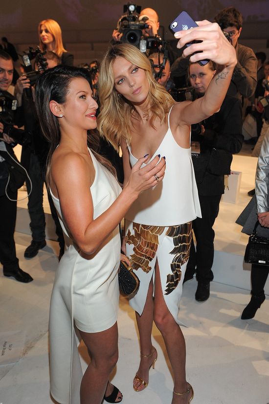 Lewandowska zafundowała treningi swojej babci (FB) Lewandowska zafundowała treningi swojej babci (FB)