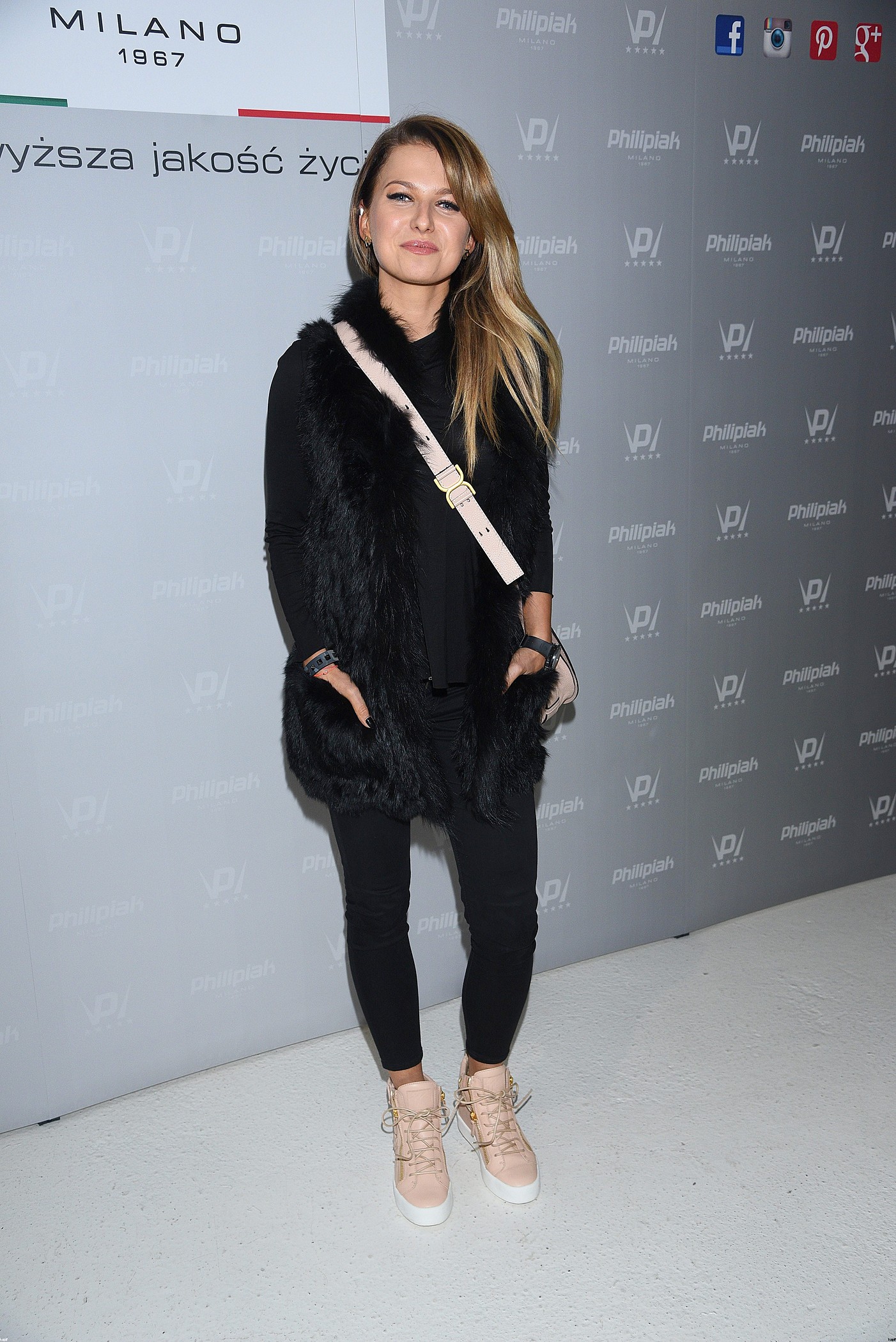 Fanki oszalały na punkcie NOWEJ fryzury Anny Lewandowskiej (ZDJĘCIE)