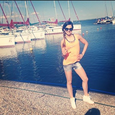 Która ma ładniejszy brzuszek - Lewandowska czy Chodakowska? 