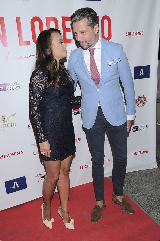 Anna Mucha pokazuje język i nogi (FOTO) Anna Mucha pokazuje język i nogi (FOTO)