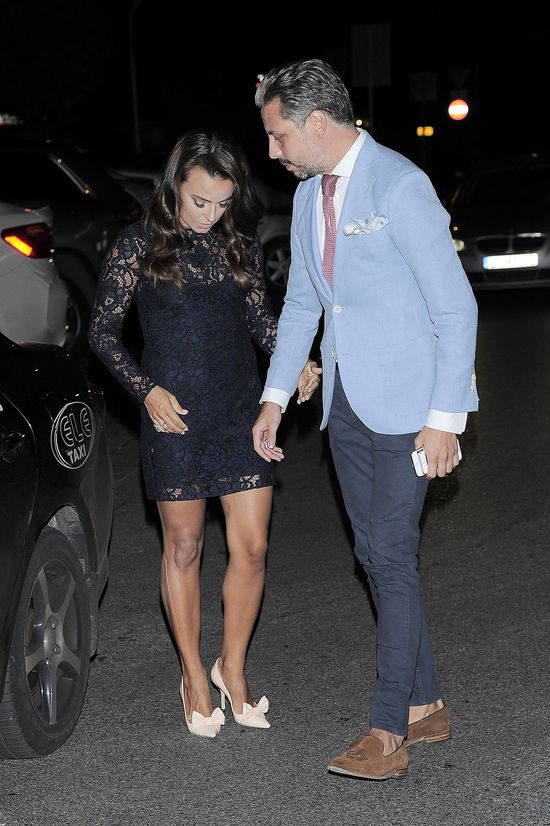 Anna Mucha pokazuje język i nogi (FOTO) Anna Mucha pokazuje język i nogi (FOTO)