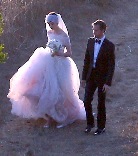 Anne Hathaway wyszła za mąż! (FOTO)