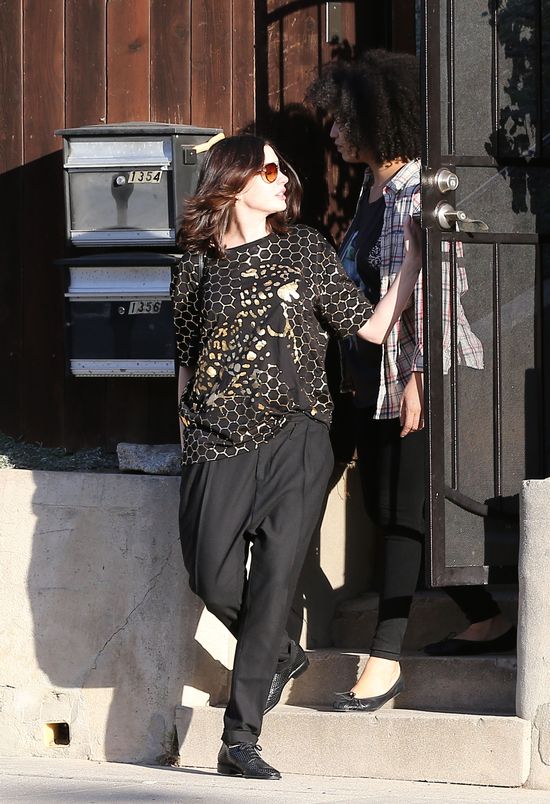 Nie zobaczycie Anne Hathaway w roli seksownej przyszłej mamy