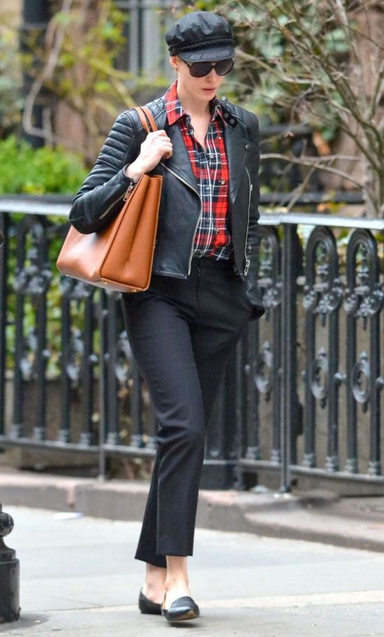 Ten zestaw wymyśliła jej stylistka? (FOTO) Ten zestaw wymyśliła jej stylistka? (FOTO)