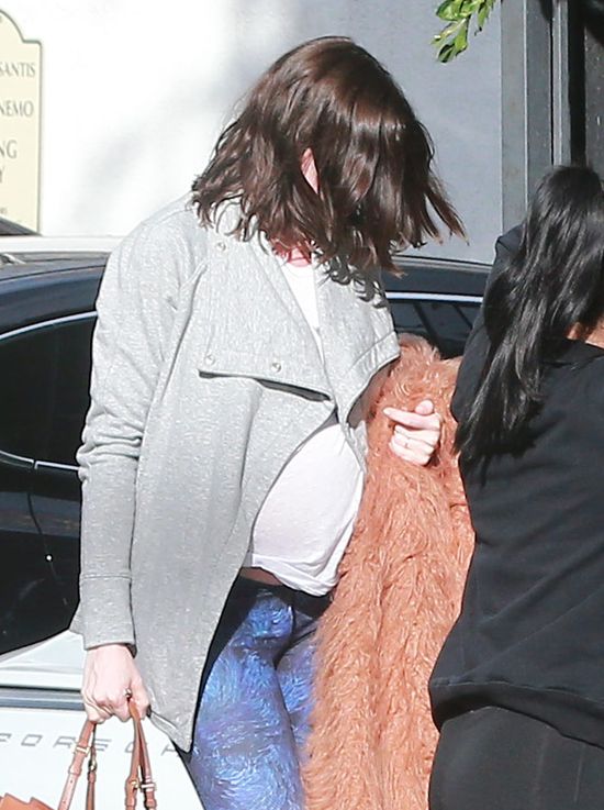 Tak się ubiera modna ciężarna?! (FOTO)