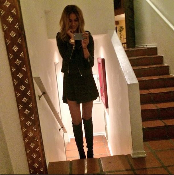 Dziewczyna Robina Thicke wypina się na Instagramie (FOTO)